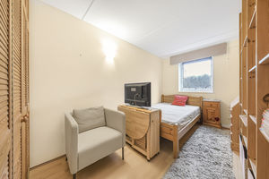 Bedroom 1- click for photo gallery